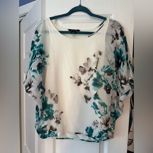 White House Black Market blouse size Small